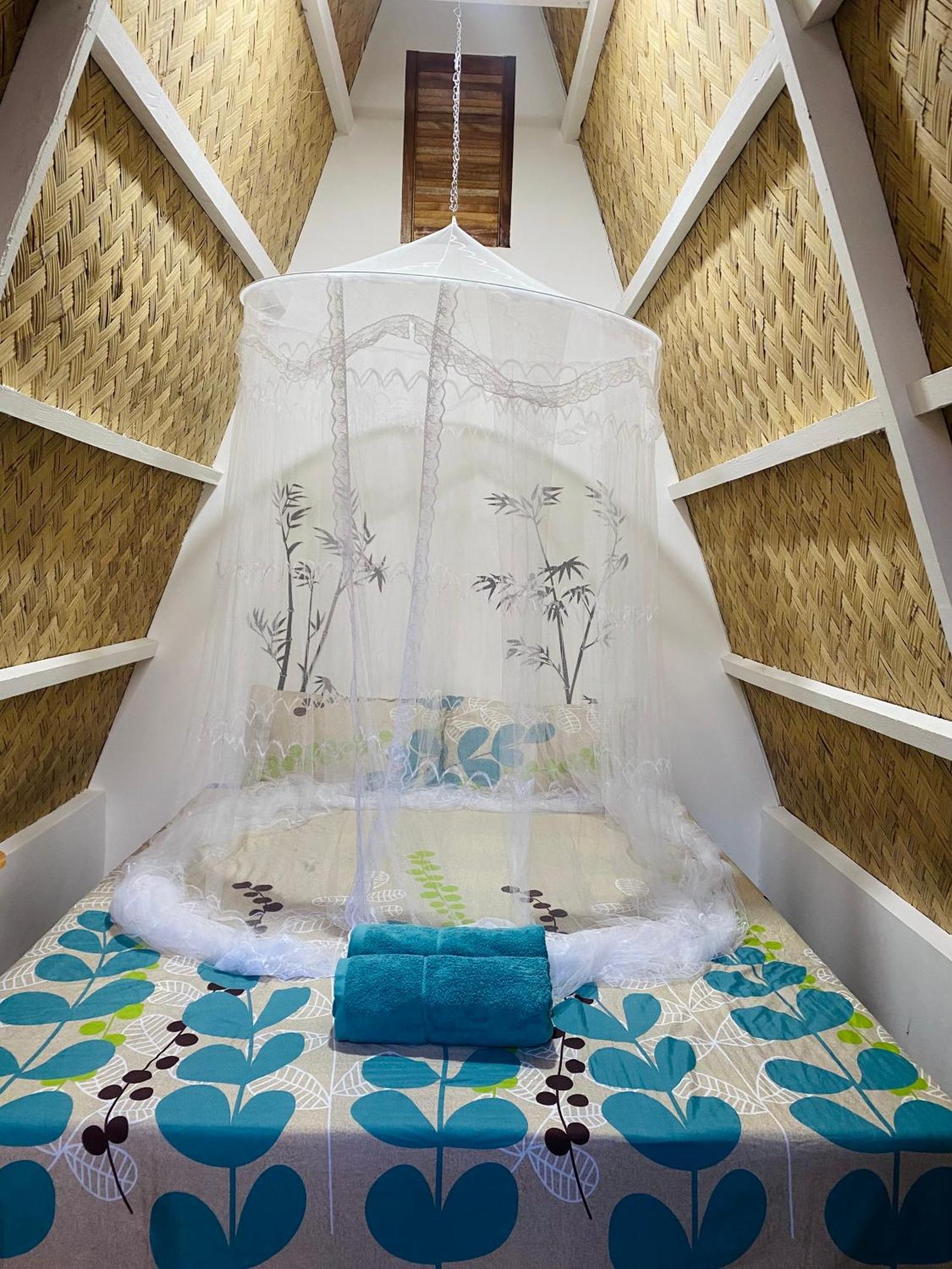 Happy Monkey Hostel 엘니도 외부 사진
