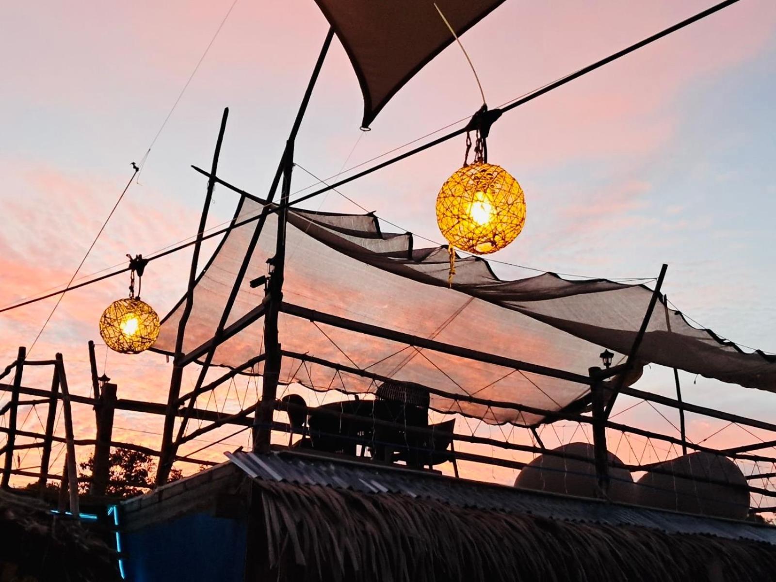 Happy Monkey Hostel 엘니도 외부 사진